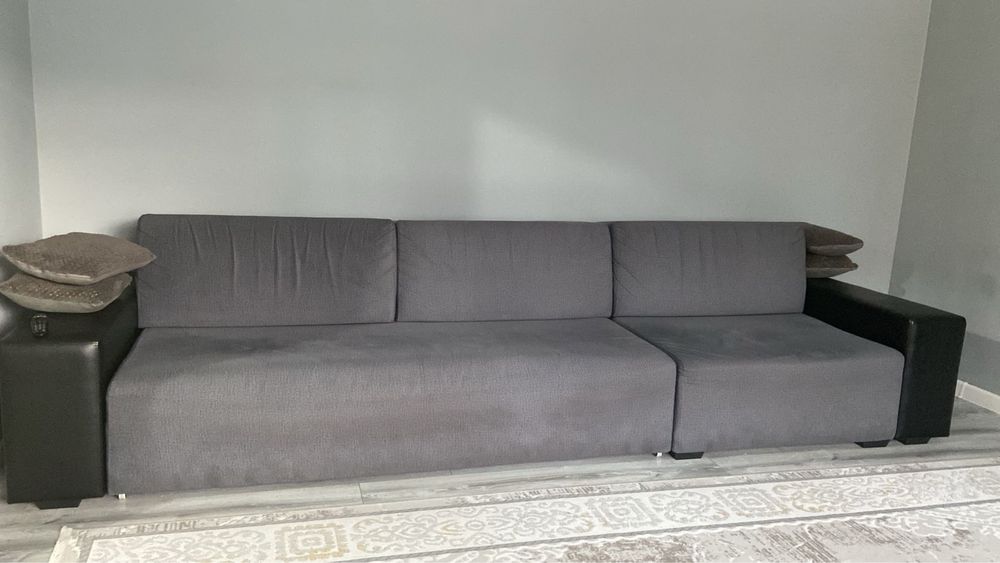 Диван с пуфом в отличном состоянии