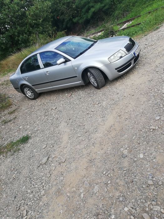 Vând Skoda superb