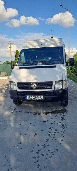 Vand Lt35 lung 2004.in stare f buna.motor 2,5