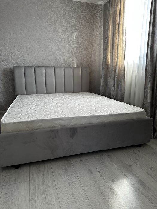 Кровать двухспальная