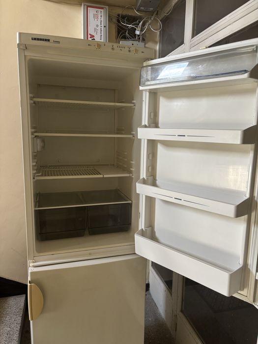 Хладилник с Фризер Liebherr