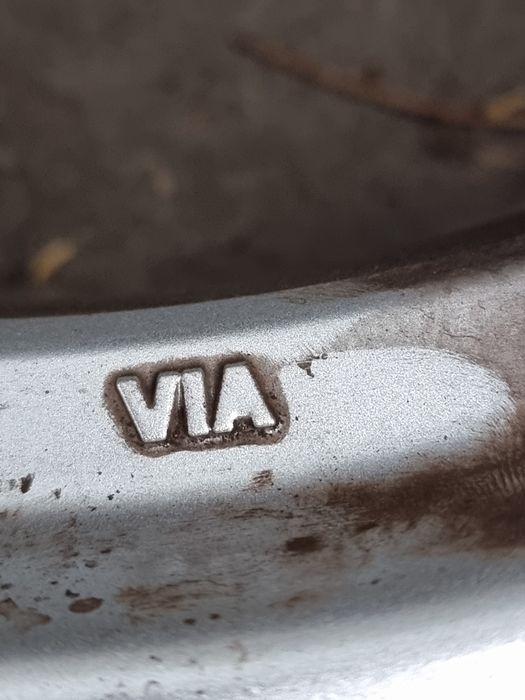 Диски R17  Subaru