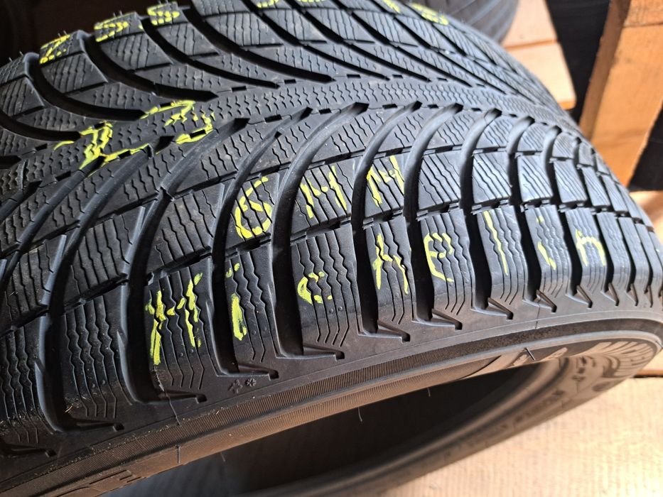 Anvelope desperecheate 255/50 R19 Bridgestone , Michelin