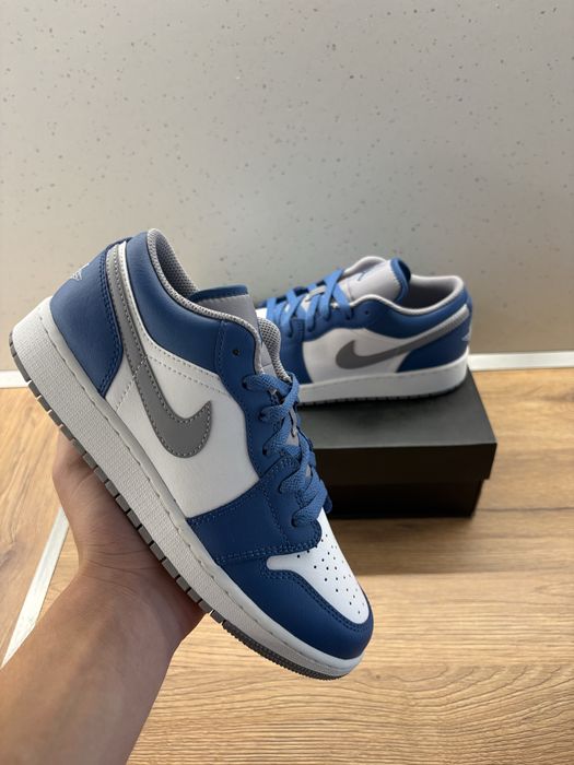 Jordan 1 low true blue