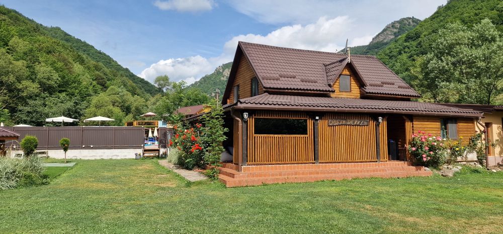 Inchiriez cabana (Cabana Denny)