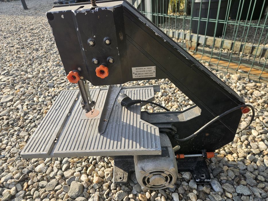 banzic vertical  black decker