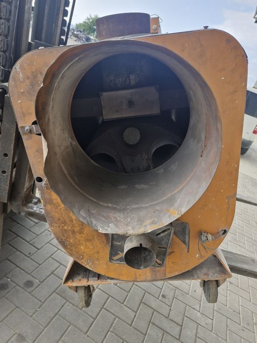 Tun de căldură industrial