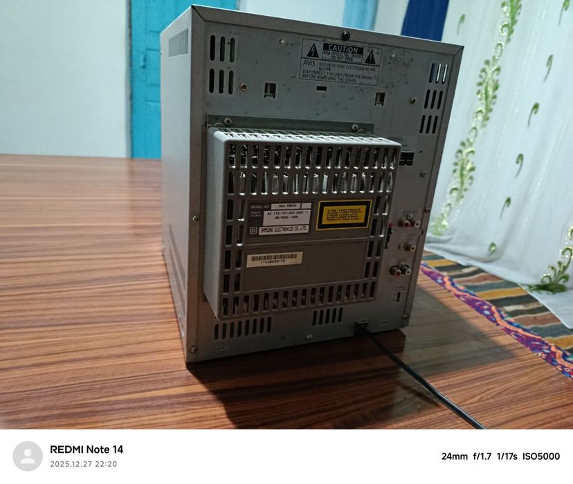 Samsung muzikalniy sentr