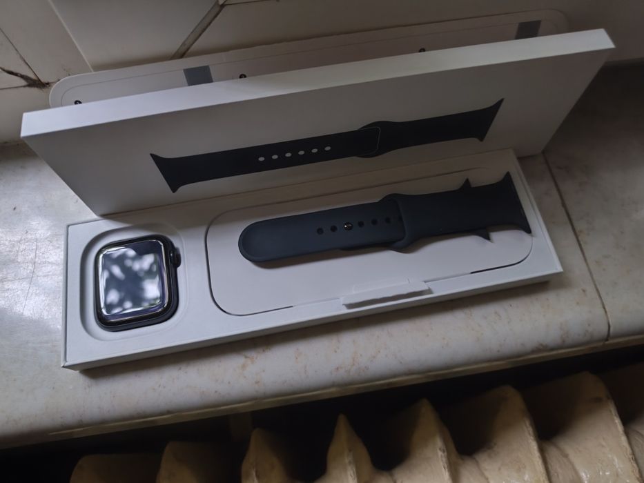 Apple watch se 3 nou cu factura activa predarea personala in București nu fac schimburi