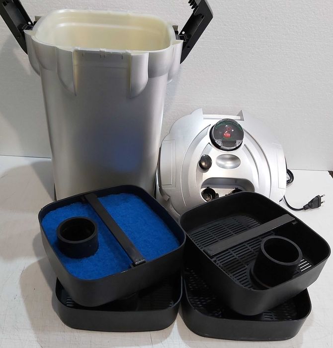 Външен филтър за аквариум с UV лампа