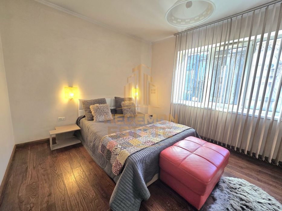 Продава се Четиристаен апартамент в Варна, Център - 120 кв.м за 1530 €/кв.м - Снимка #5