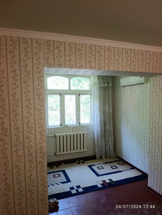 2 xona 2 etajda kvartira sotiladi.