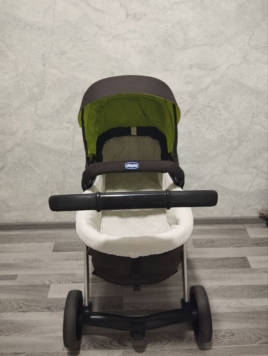 Детская коляска Chicco Urban.