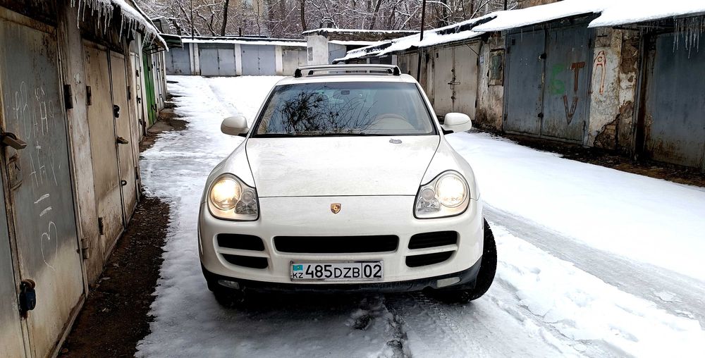 Porsche Cayenne 2004 г.