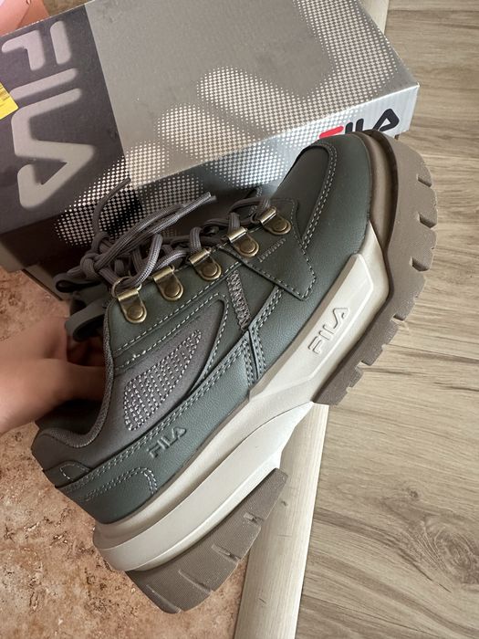 Продам обувь fila