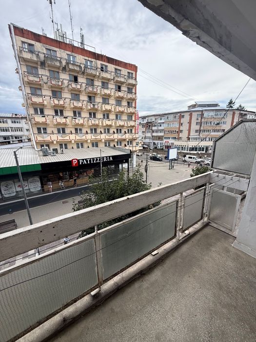Apartament de vanzare Dragasani central 3 camere
