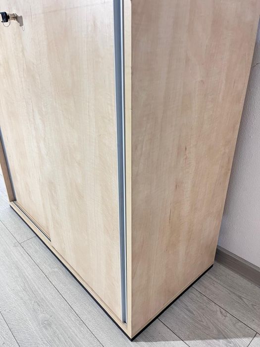 15 Buc. Fișet cu Uși Glisante; Dulap Depozitare; Mic Șifonier