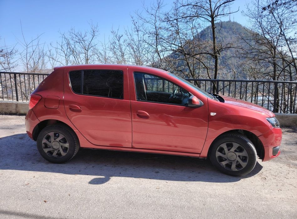 Masina pe GPL de inchiriat pentru delivery, naveta, uz personal