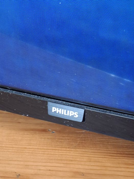 Телевизор Phillips 32 инча