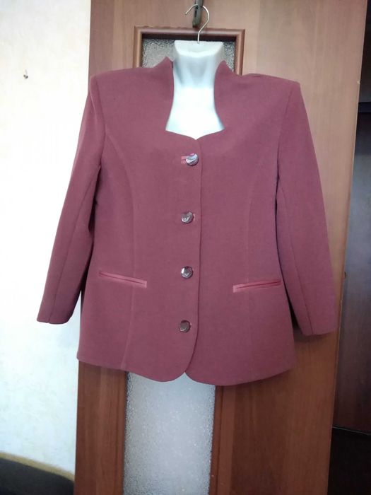 Нарядный костюм. 46