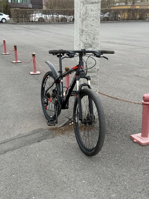 Продам велосипед AXIS!