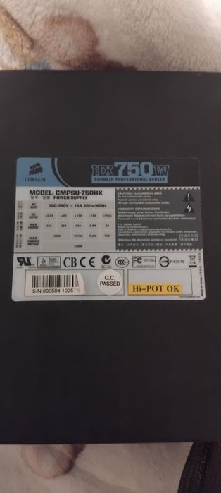 Sursa corsair 750 w