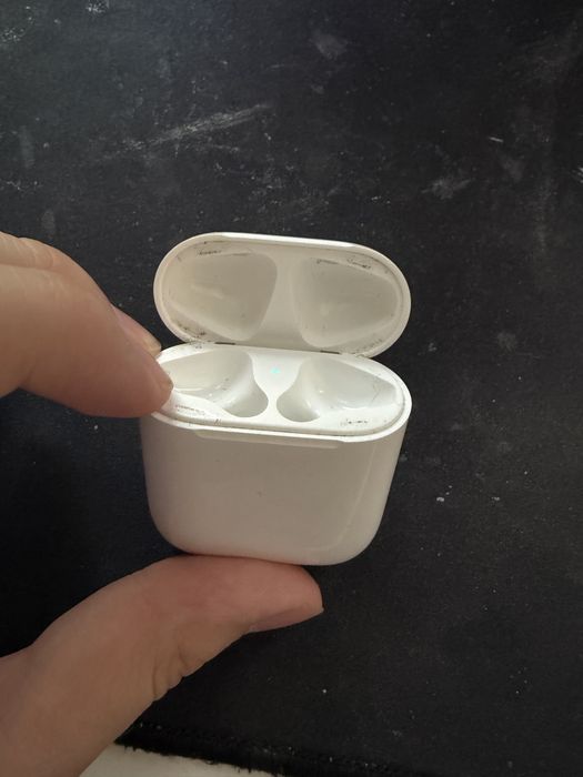 Кейс от AirPods 1-поколения