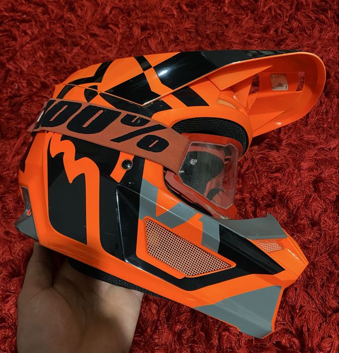Vand casca enduro fox V1