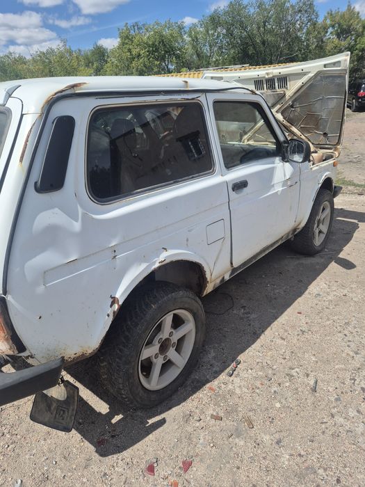 Нива по запчастям