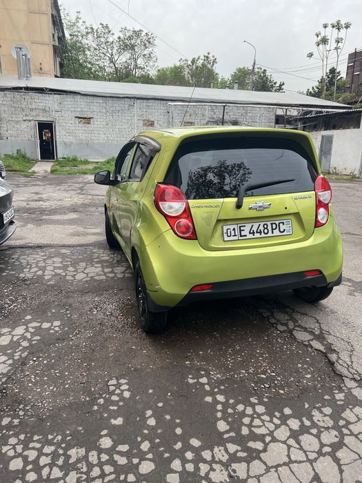 Spark 3-pozitsya sotiladi