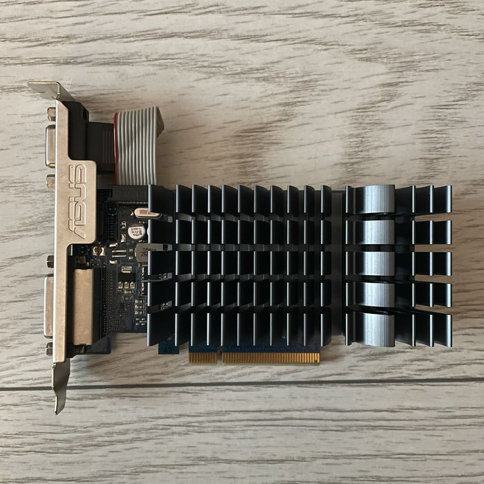 Placa video Nvidia GT710