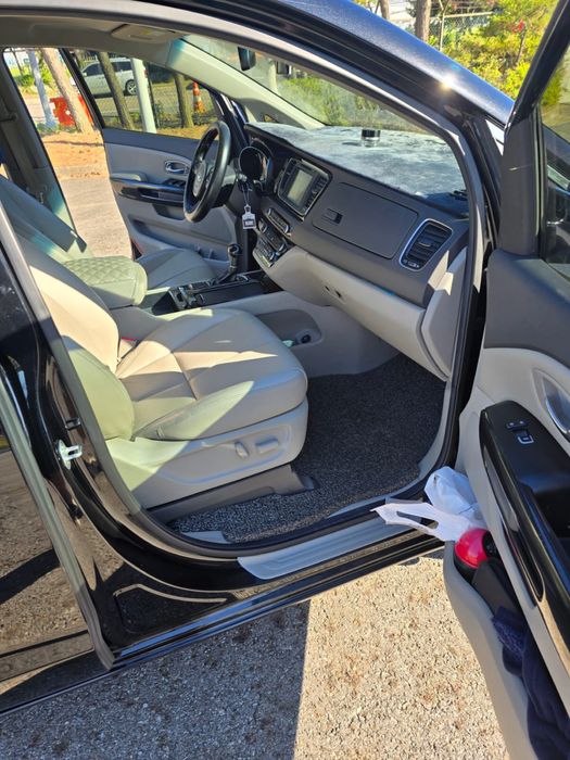 Kia Carnival 2015