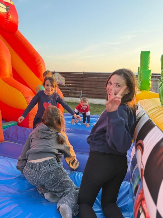 Topogan gonfabil pentru divertisment