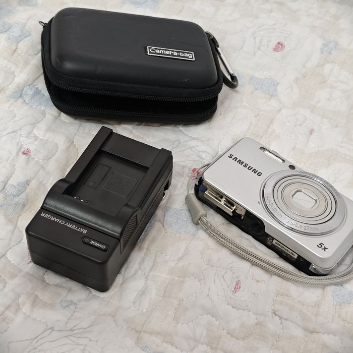 Мыльница Samsung es80