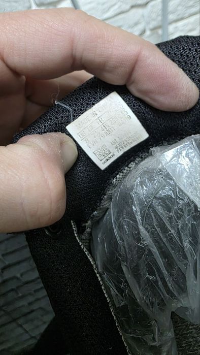 Оригинальные кроссы adidas