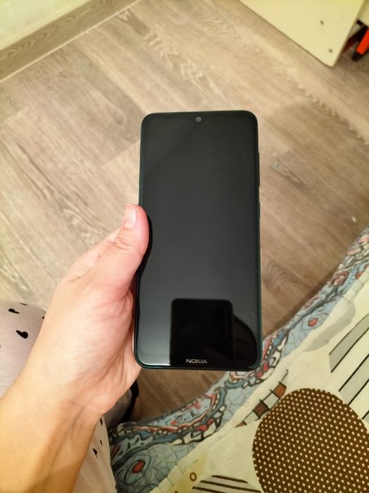 Продам срочно телефон