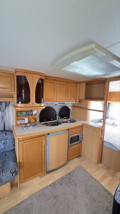 Vand Rulota HOBBY PRESTIGE 560 4/5 locuri