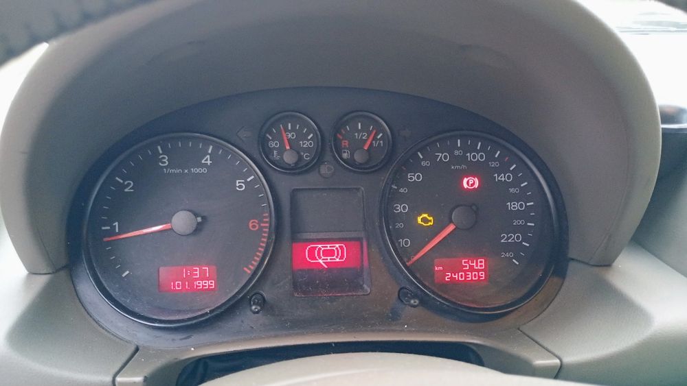 Audi A2 1.4 benzină