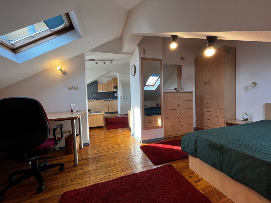 Дава се под наем Двустаен апартамент в София, Оборище - 55 кв.м за 648.21 € - Снимка #8