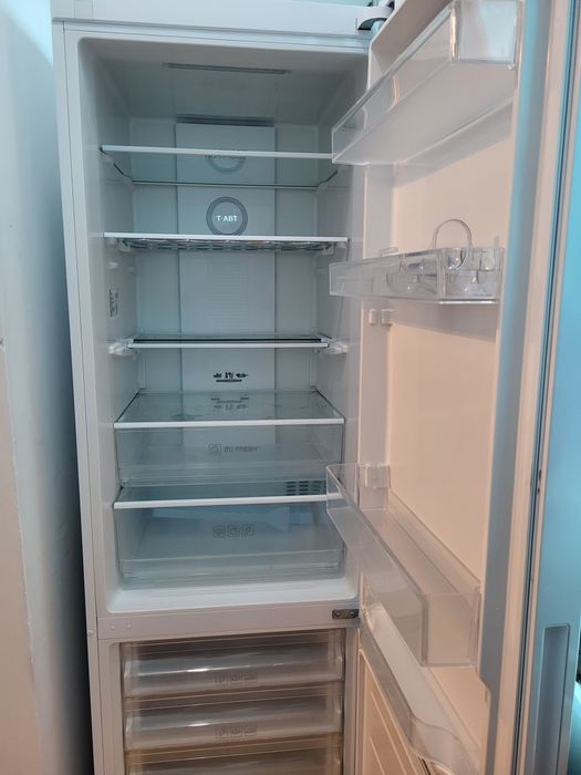 Срочно продам холодильник