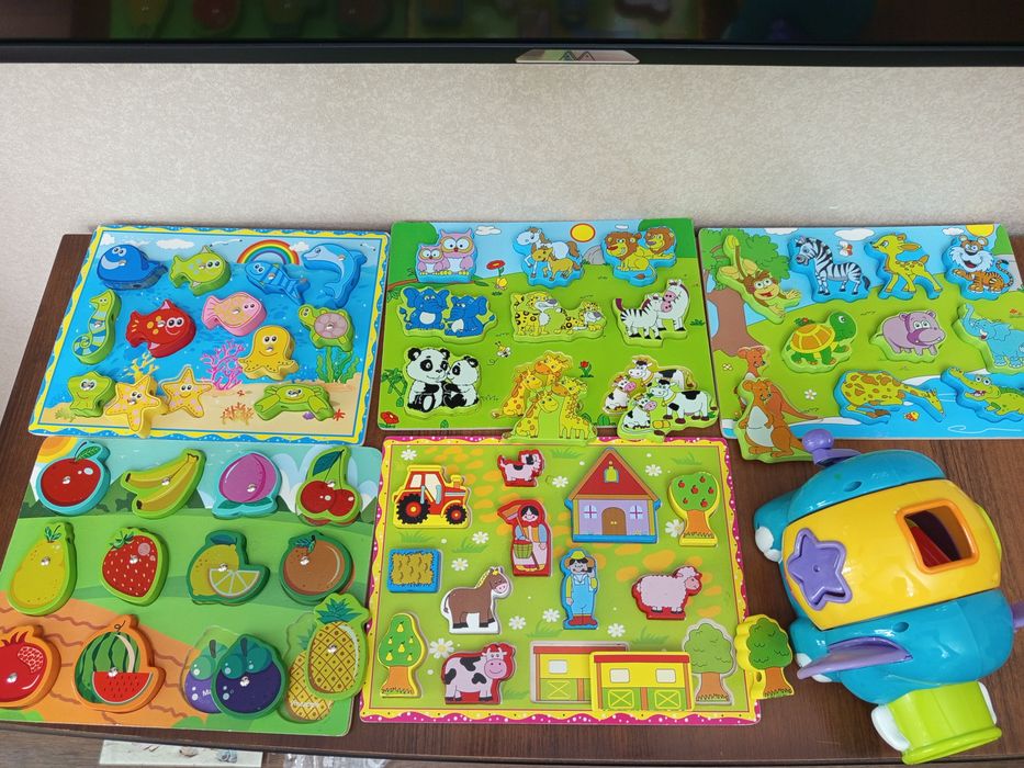 Продам развивающие игрушки