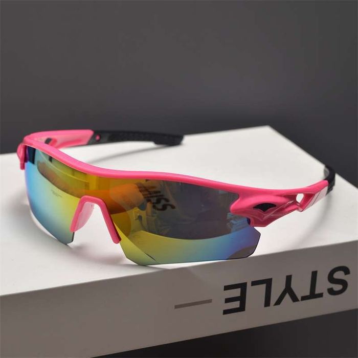 Отличные спортивные очки