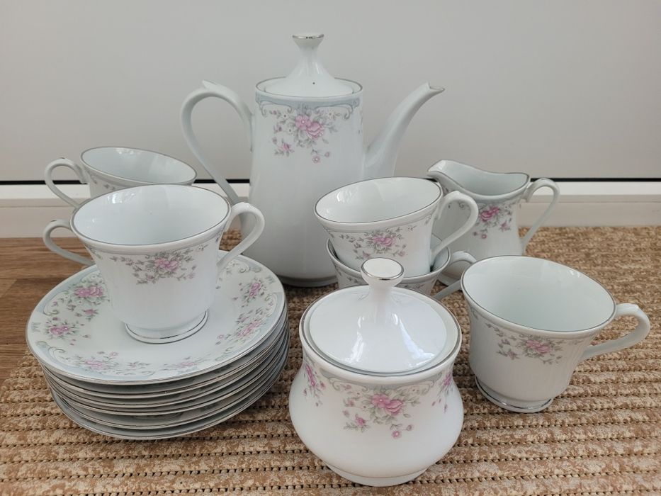 Сервиз посуда кружки