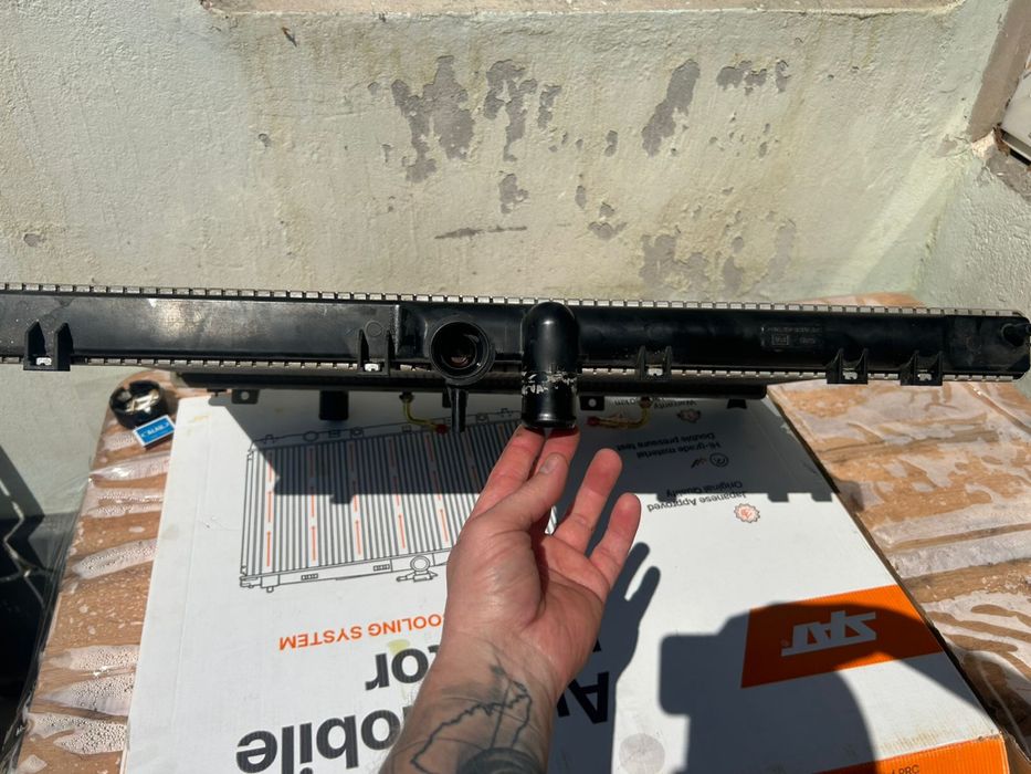 Продам радиатор на митсубиси оутлендер