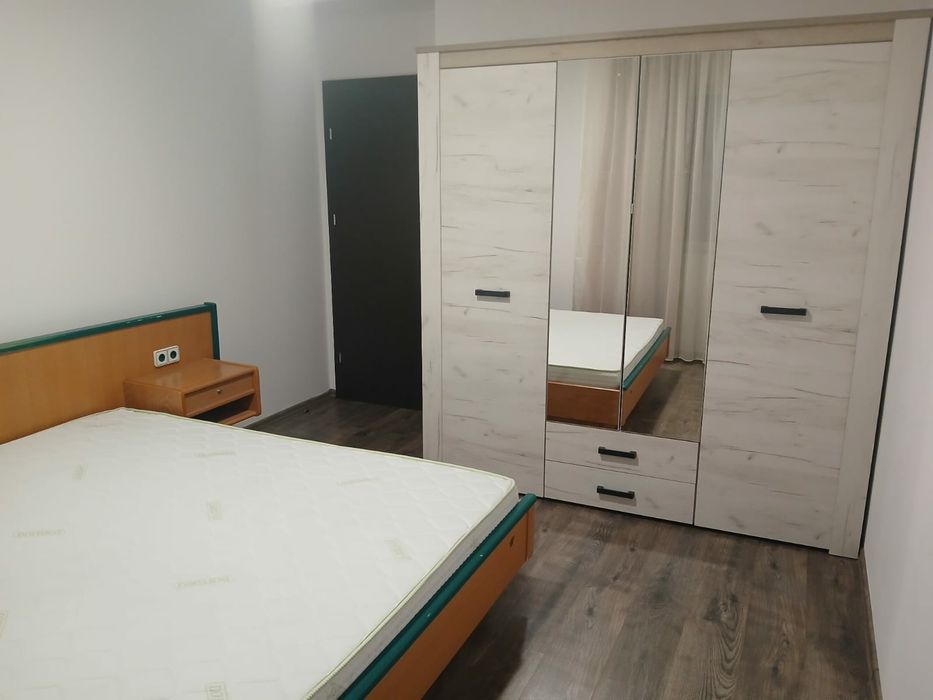 Apartament de inchiriat 2 camere decomandat Calea Moldovei nr 44B