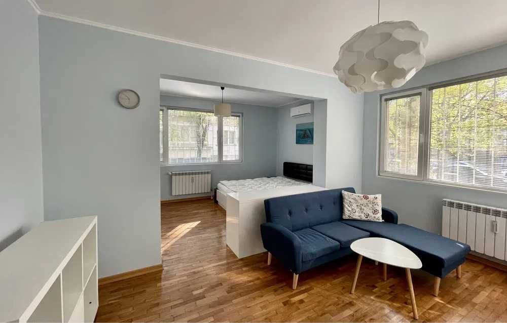 Дава се под наем Тристаен апартамент в София, Център - 85 кв.м за 1000 € - Снимка #7