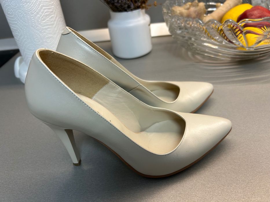 Vand PANTOFI stiletto alb sidef