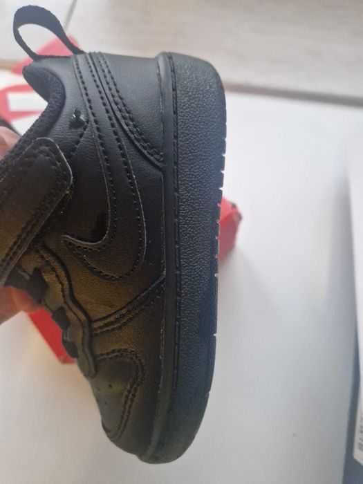 Pantofi Nike marimea 23