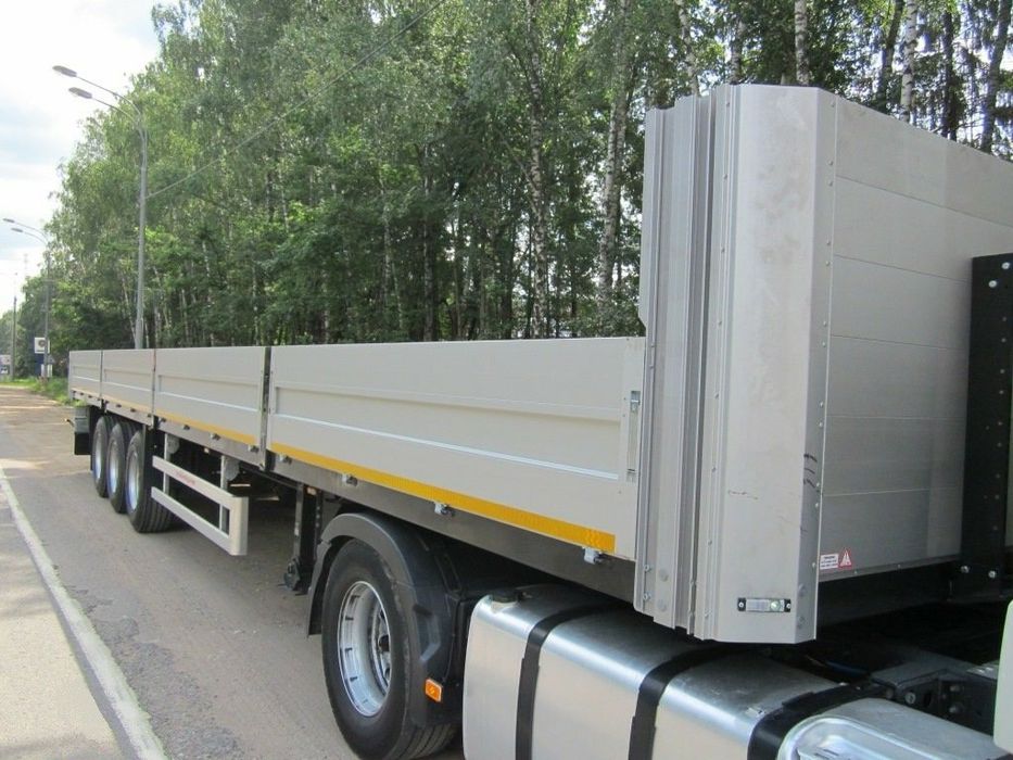 Грузоперевозки, грузовые перевозки. Шаланда, площадка, контейнеровоз.