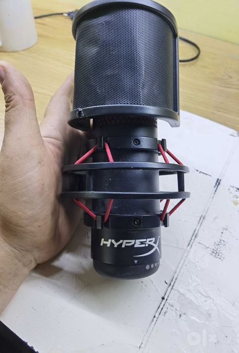Продам HyperX Quadcast